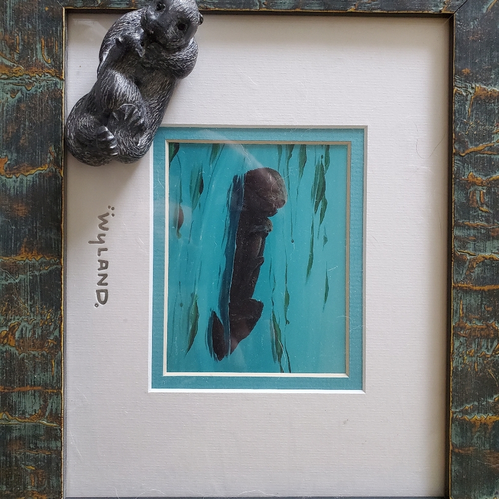Wayland otter and baby print.